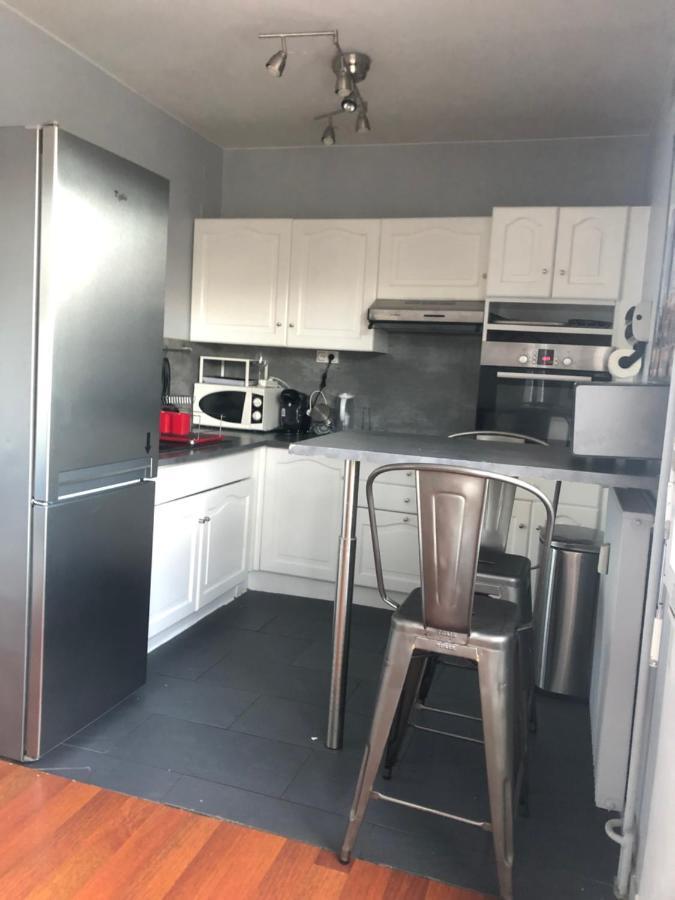 Appartement T2 - Proche Rer Сартрувиль Экстерьер фото